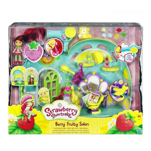 سالن و فیگورهای دختر توت فرنگی